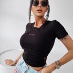 T-shirt taliowany Not Your Baby Ola Voga czarny