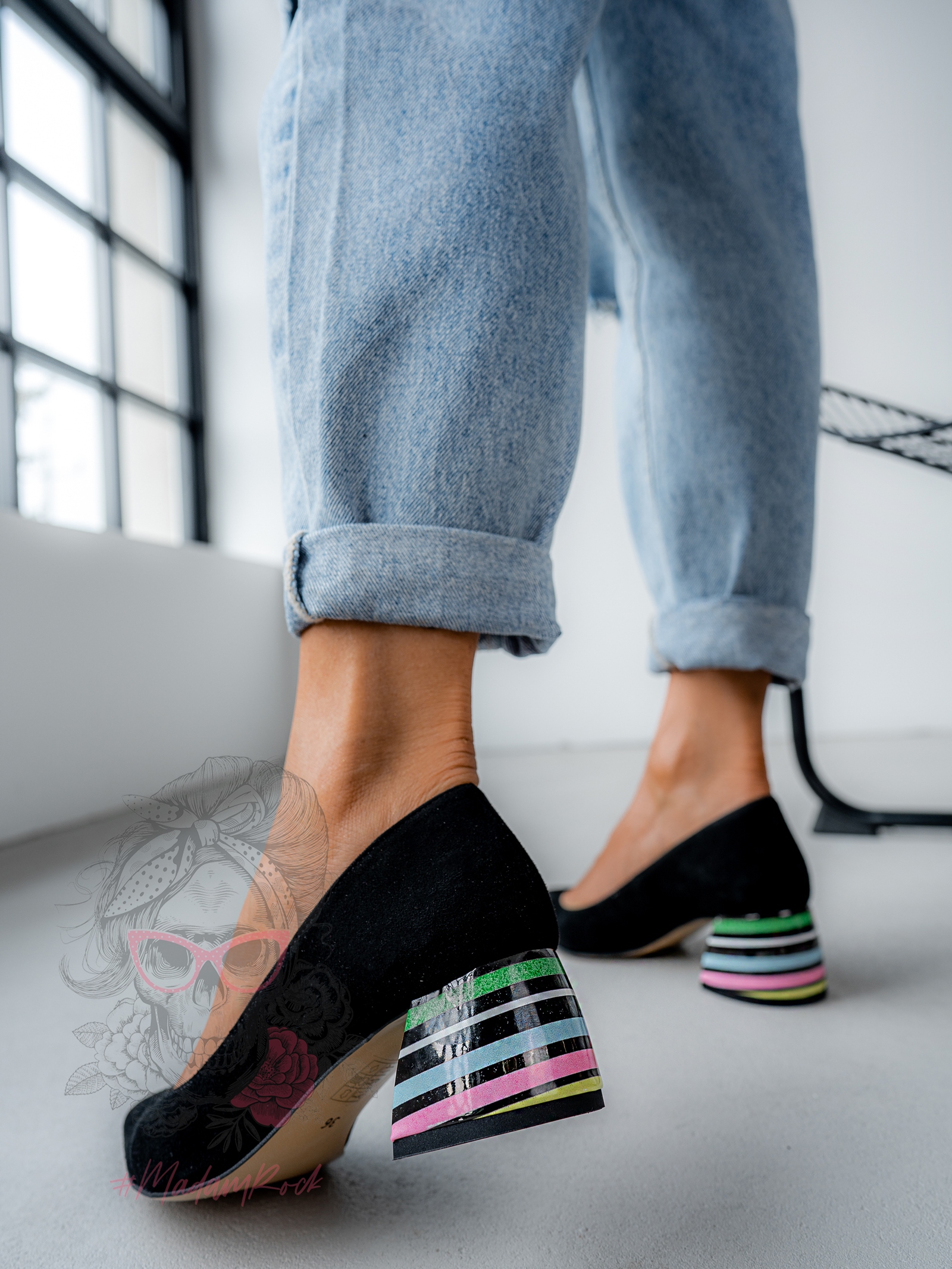 Czółenka na klocku Madam Stripes czarne Czółenka na klocku Madam Stripes czarne