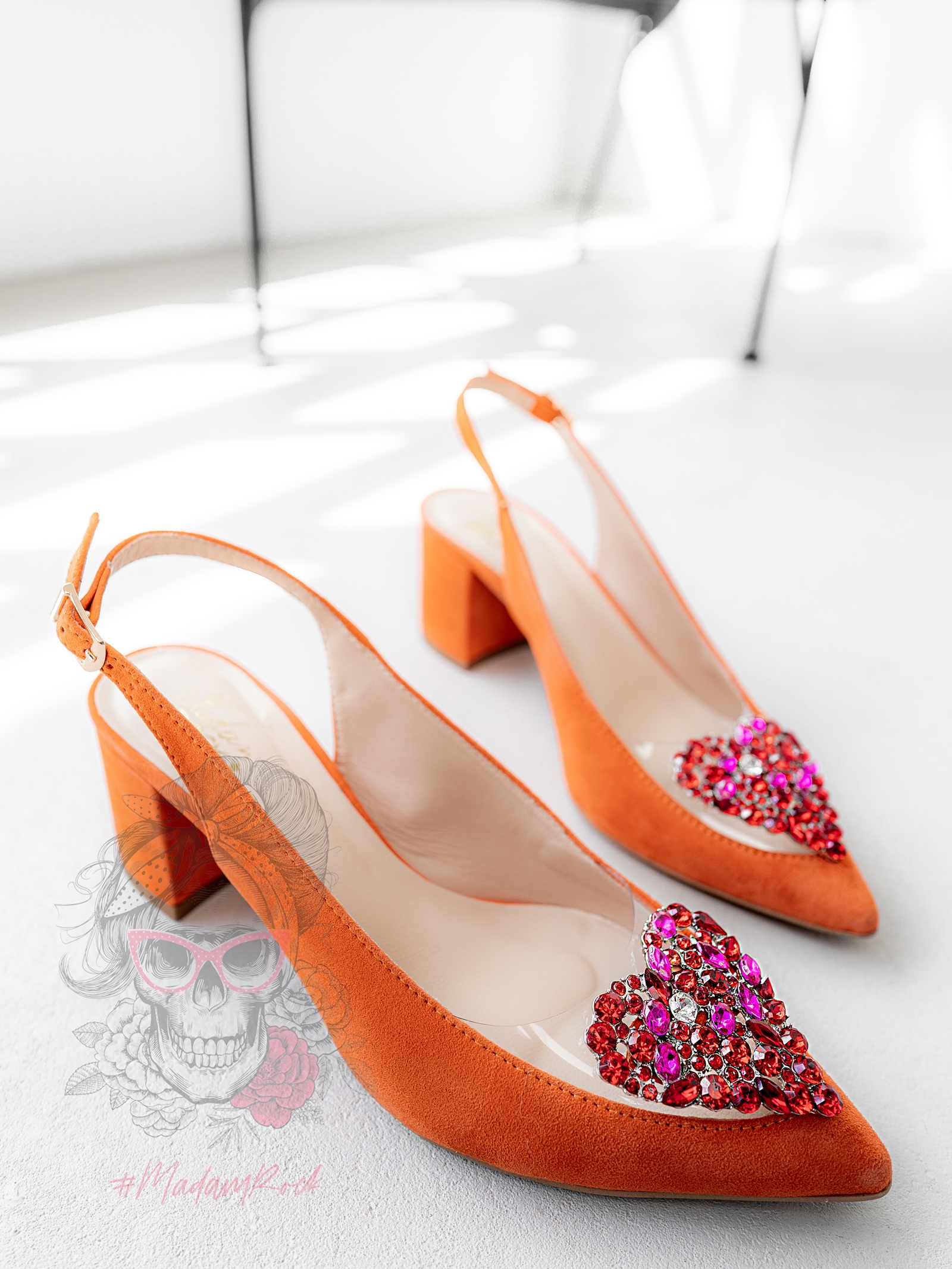 Czółenka na słupku Madam AmoreMio pomarańczowe Czółenka na słupku Madam AmoreMio pomarańczowe