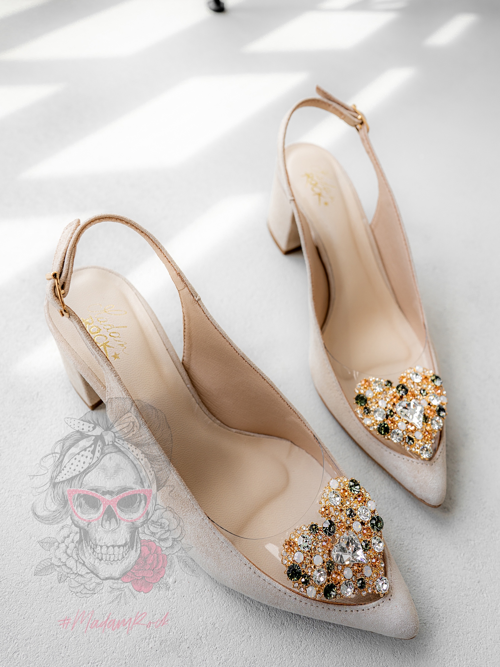 Czółenka na słupku Madam AmoreMio beżowe Czółenka na słupku Madam AmoreMio beżowe