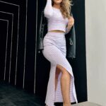 Komplet prążkowany Victoria Purple w paski biało-fioletowy