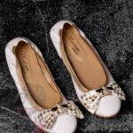 Balerinki z gumką Lady Soft białe