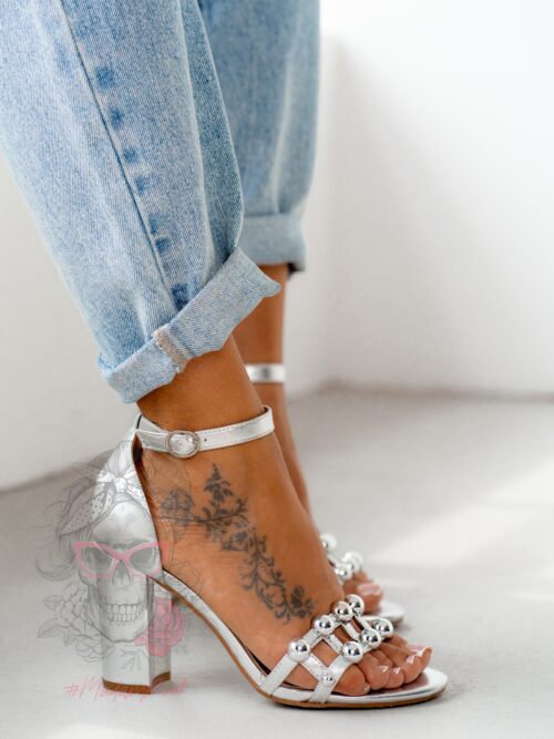 Sandały na słupku Madam Mirage Srebrne