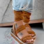 Sandały na platformie Madam Fiko karmelowe