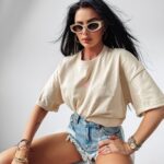 T-shirt oversize Graved Ola Voga beżowy