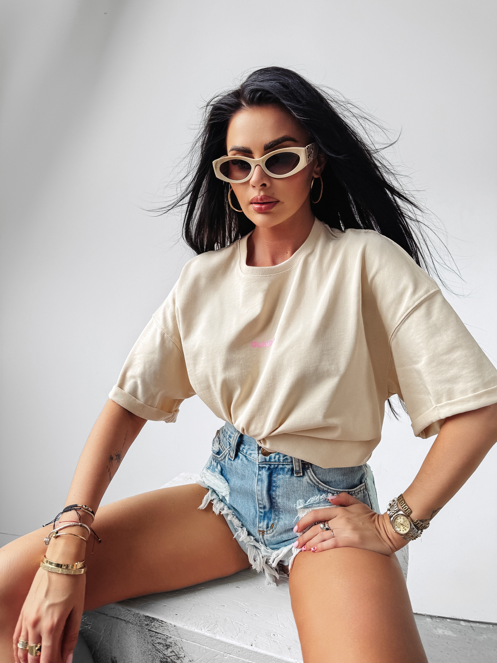 T-shirt oversize Graved Ola Voga beżowy