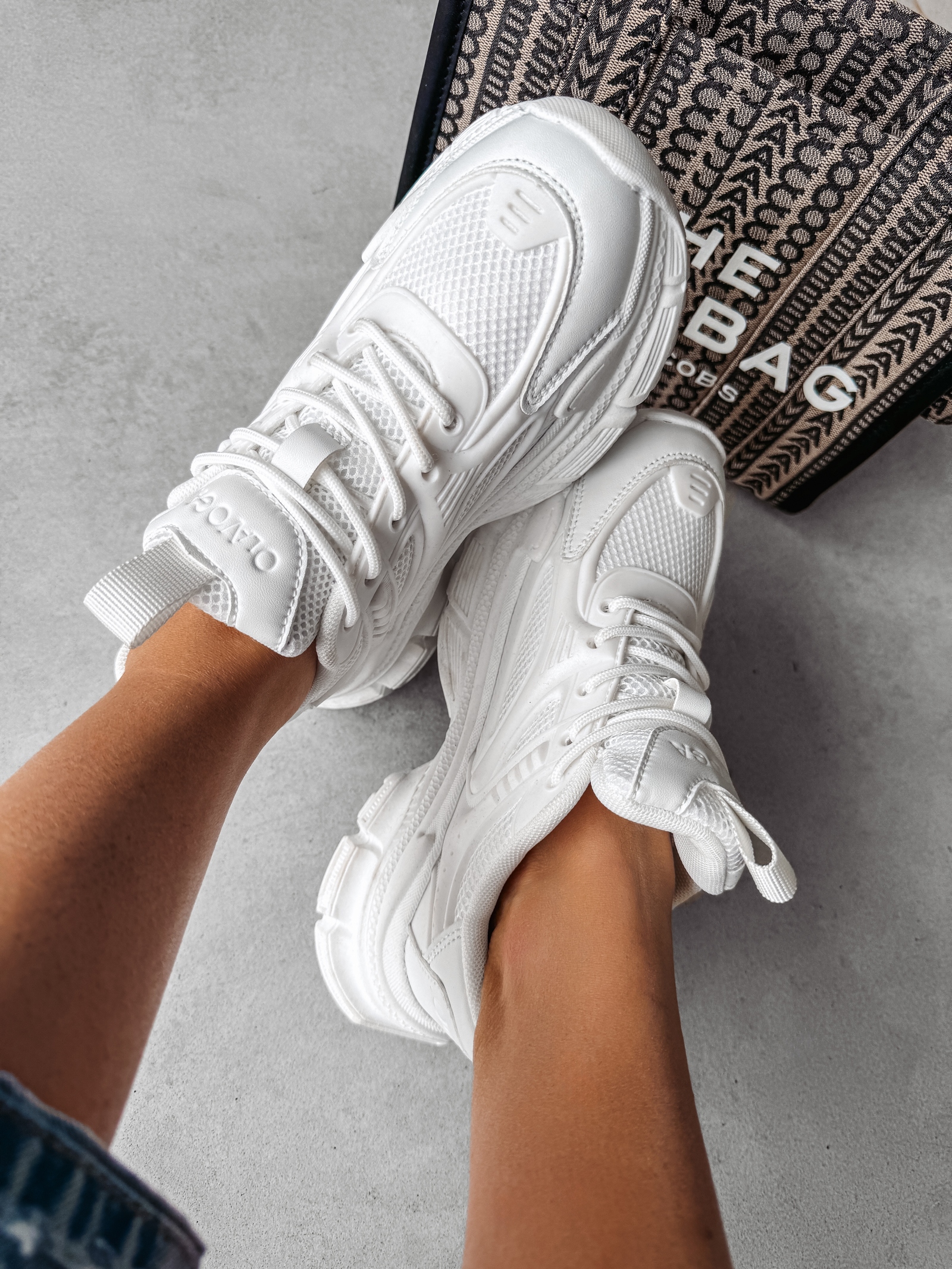 Buty sportowe damskie Athletic Ola Voga białe