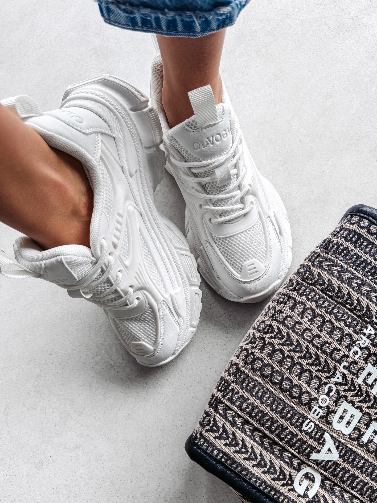 Buty sportowe damskie Athletic Ola Voga białe