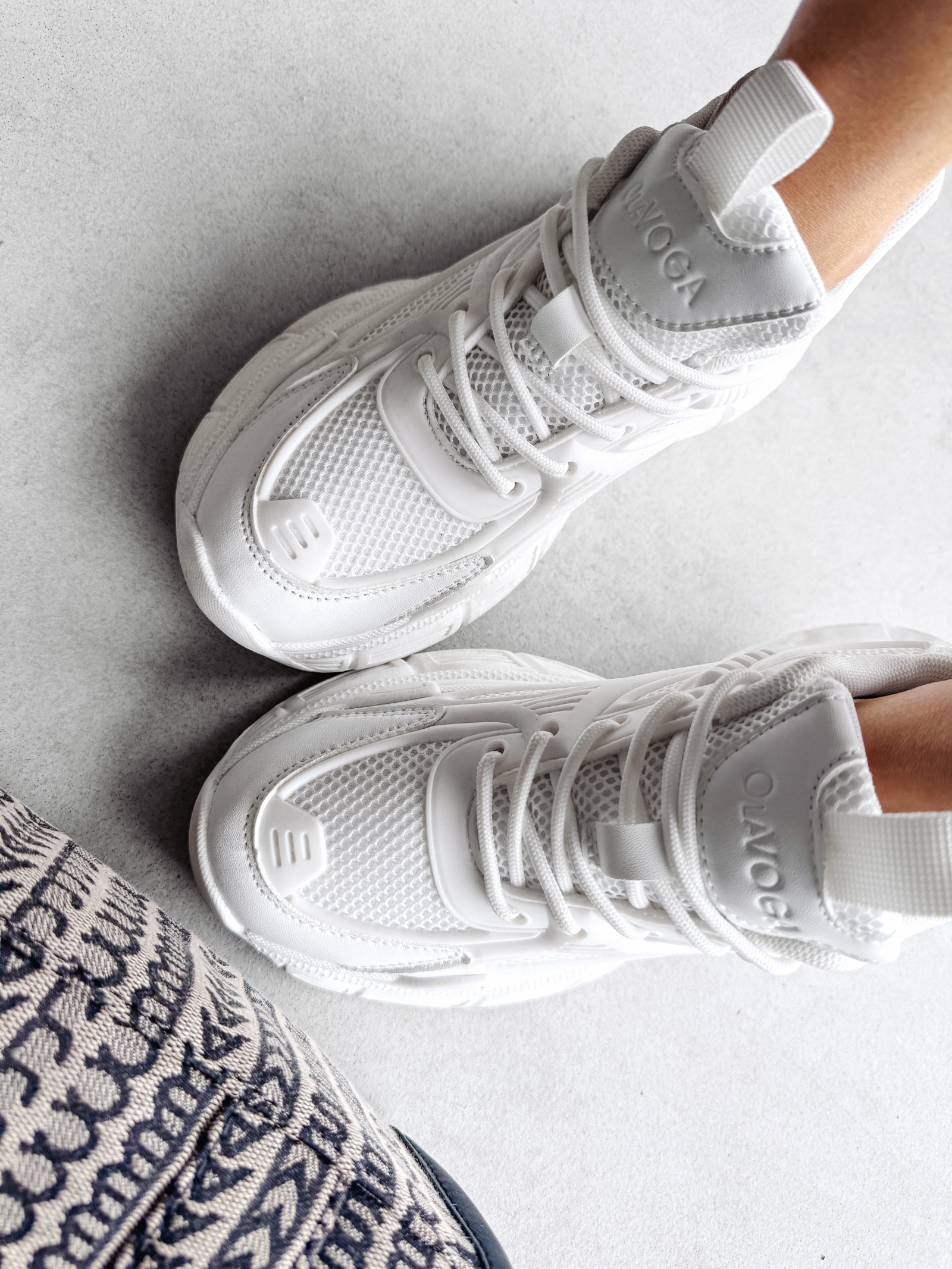 Buty sportowe damskie Athletic Ola Voga białe