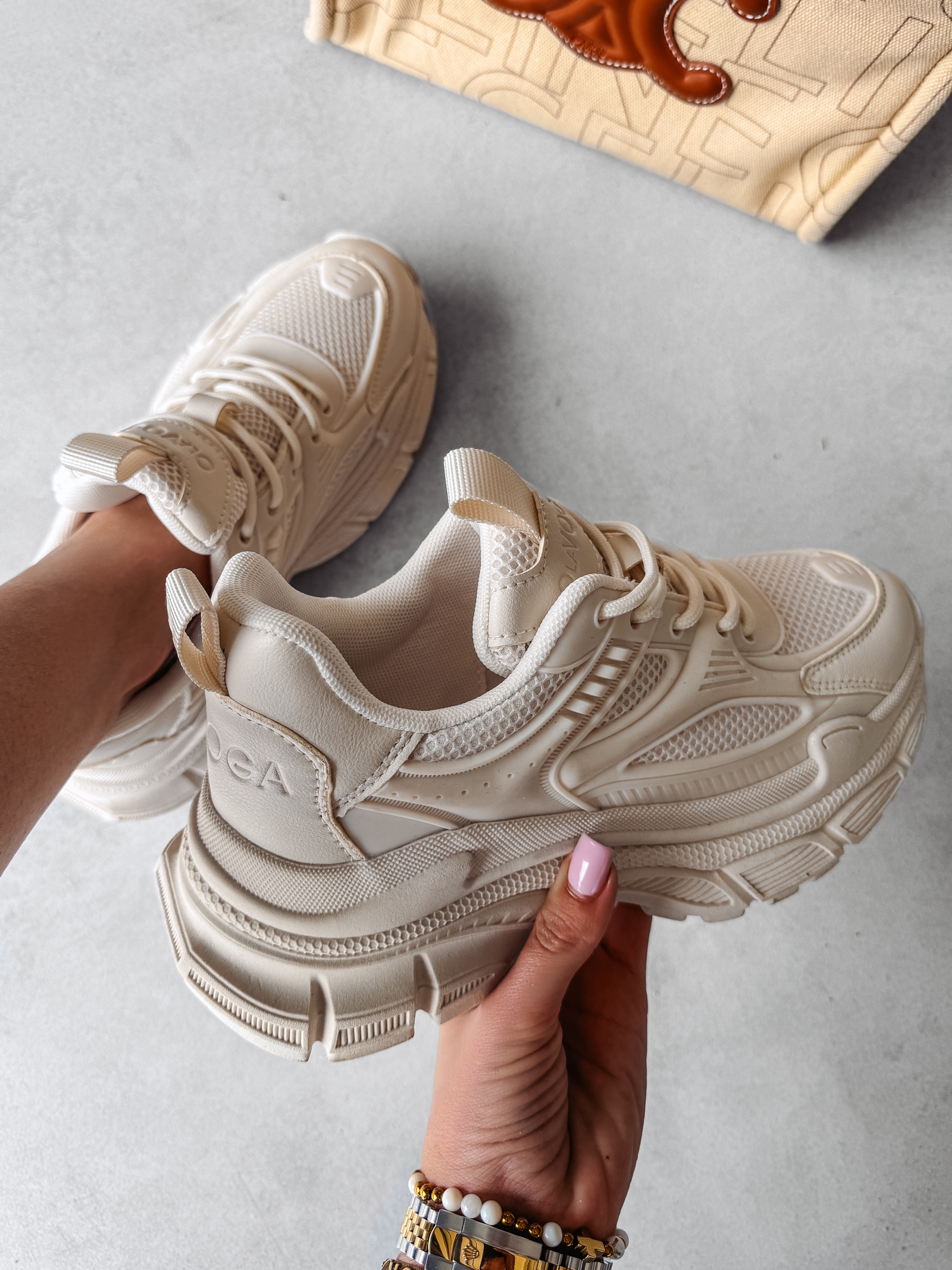 Buty sportowe damskie Athletic Ola Voga beżowe