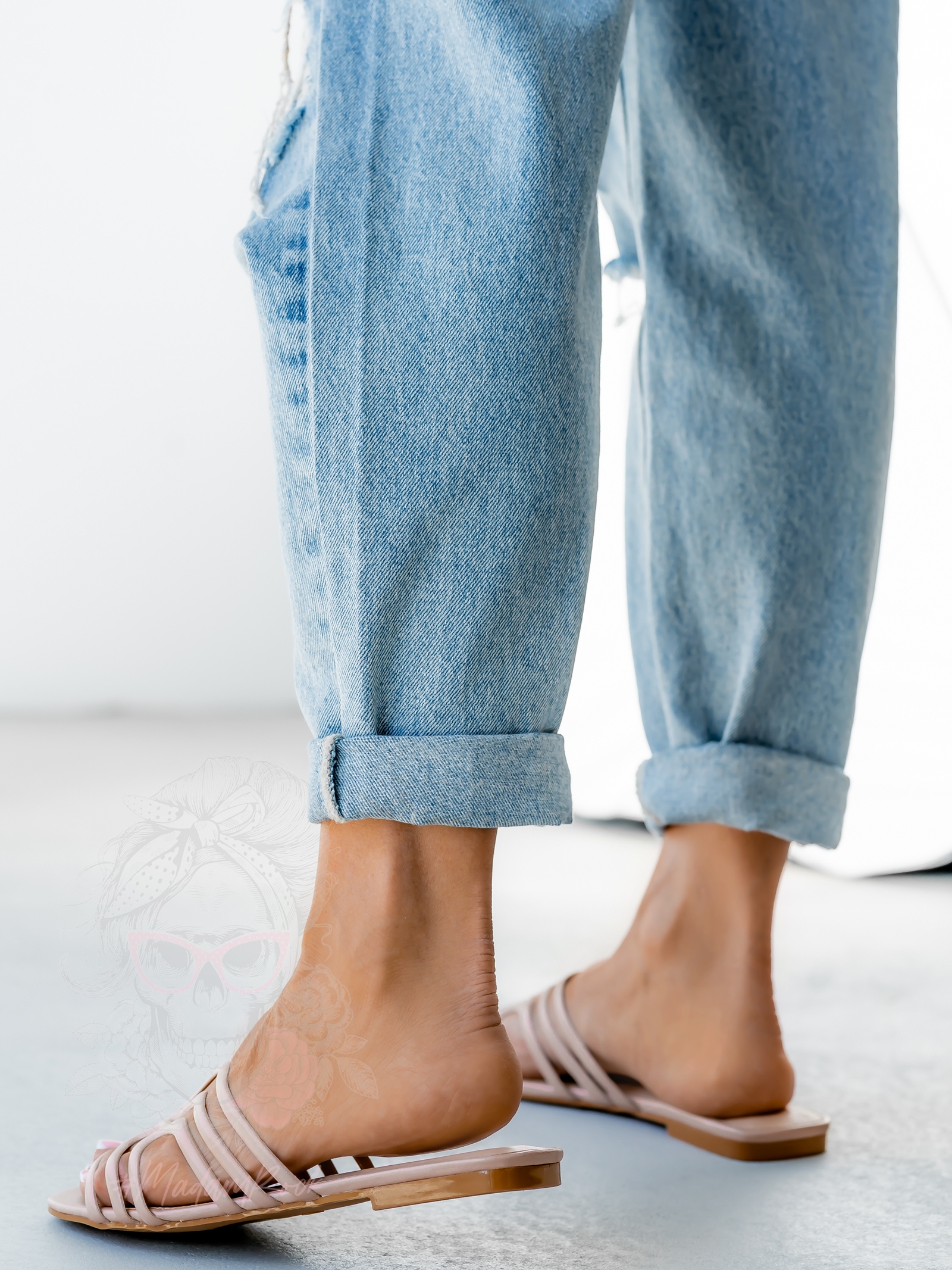 Klapki klasyczne Lady Immen beżowe