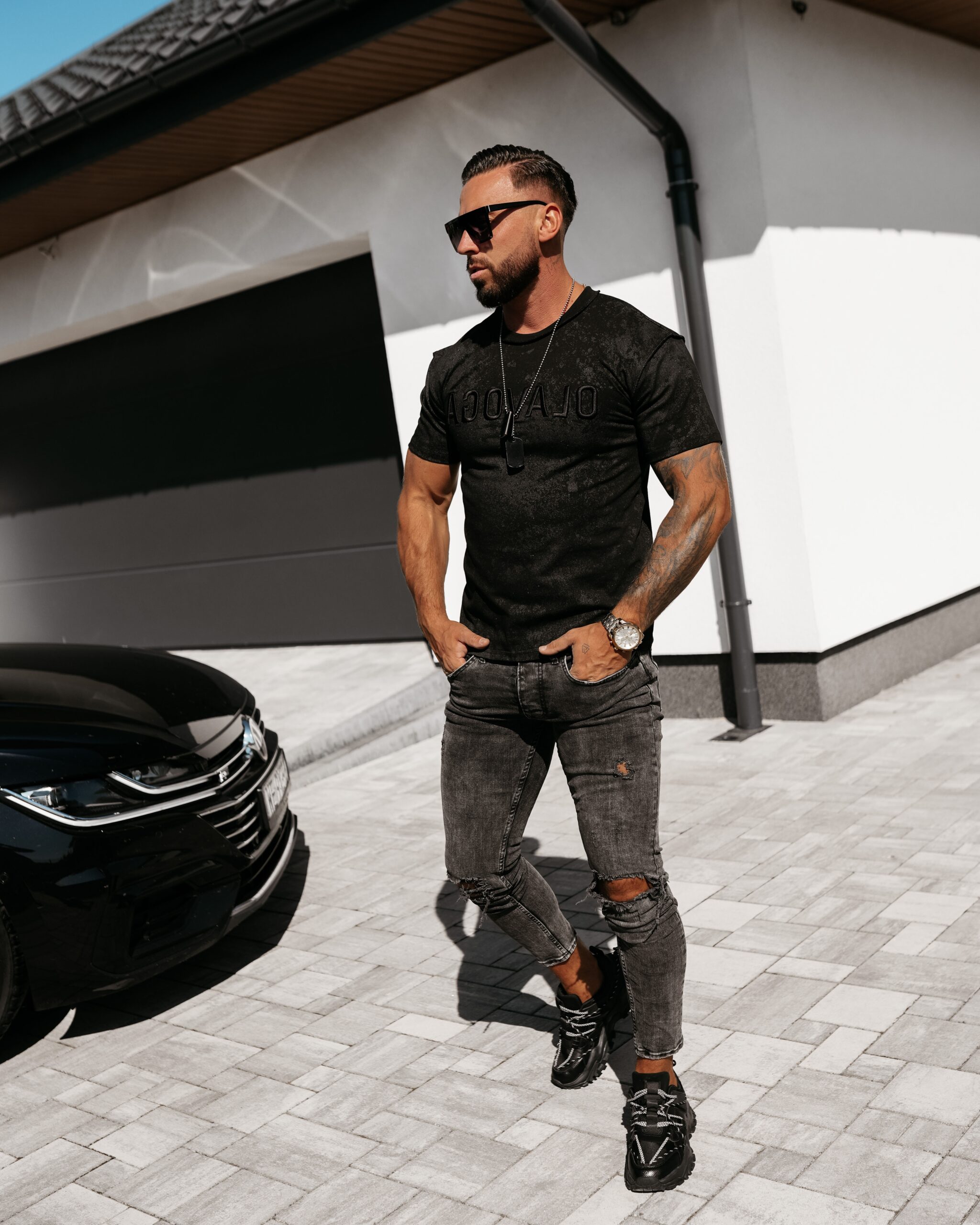 T-shirt męski z haftem Torn Ola Voga czarny T-shirt męski z haftem Torn Ola Voga czarny