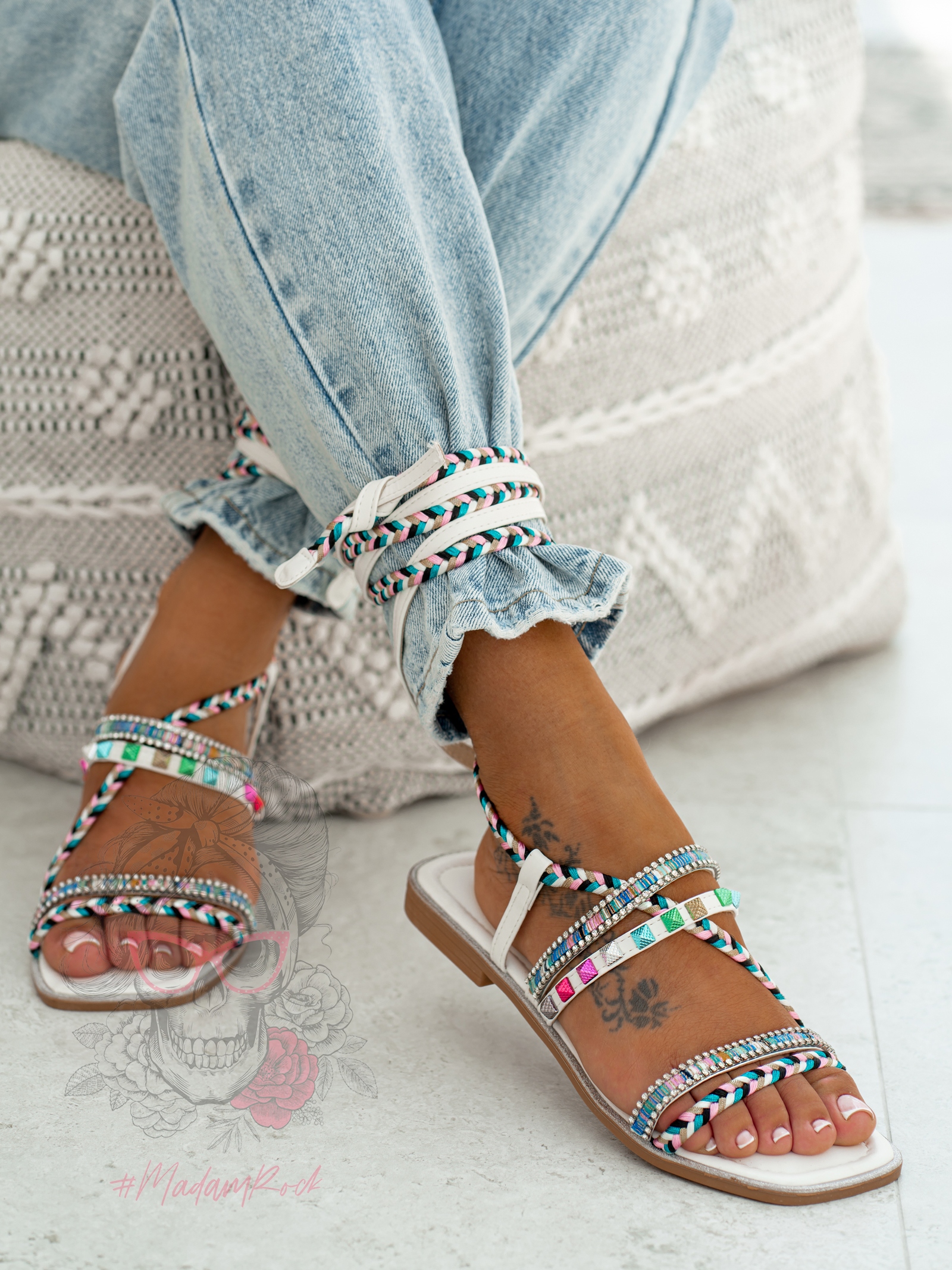 Sandały wiązane Madam DelMar II białe Sandały wiązane Madam DelMar II białe