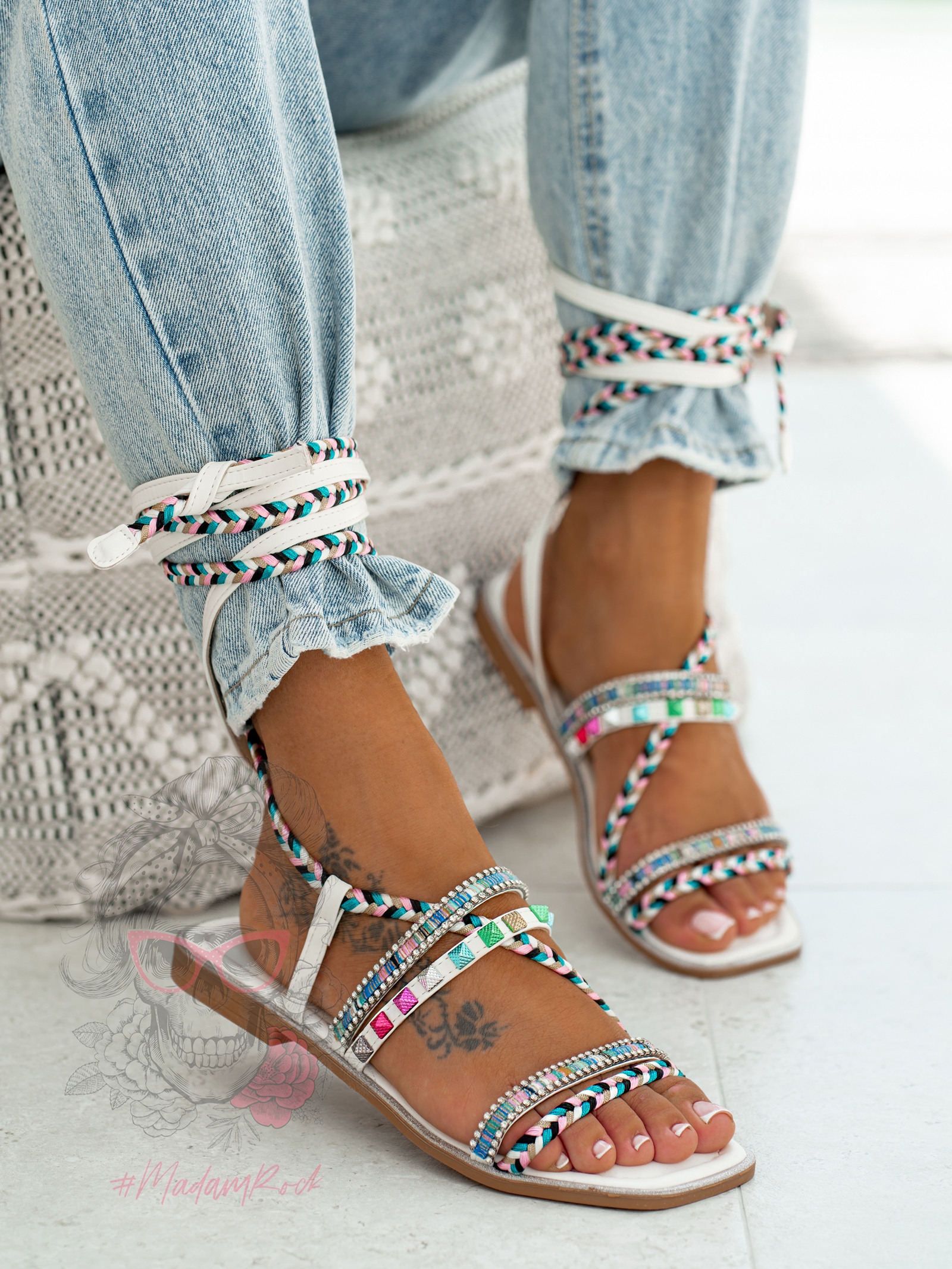 Sandały wiązane Madam DelMar II białe Sandały wiązane Madam DelMar II białe