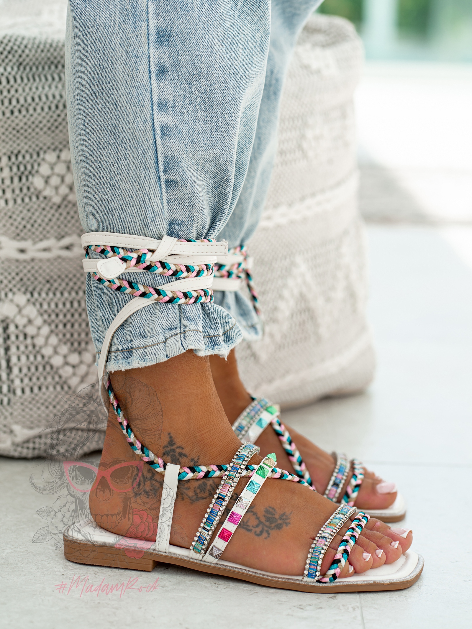 Sandały wiązane Madam DelMar II białe Sandały wiązane Madam DelMar II białe