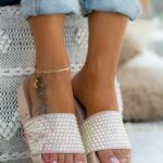 Klapki z kryształami Madam Yes beżowe