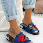 Klapki z aplikacjami Madam DenimBee granatowe