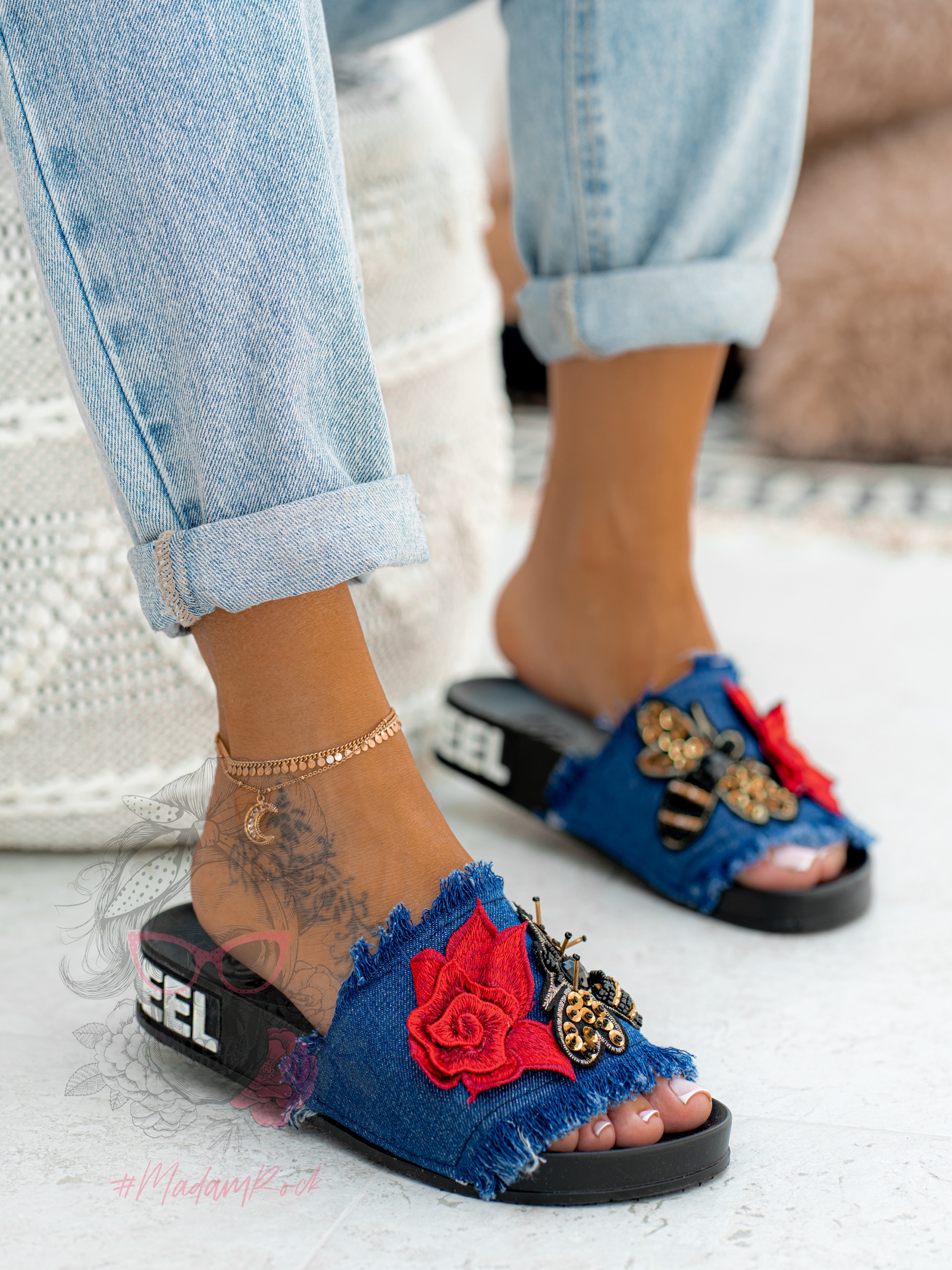 Klapki z aplikacjami Madam DenimBee granatowe