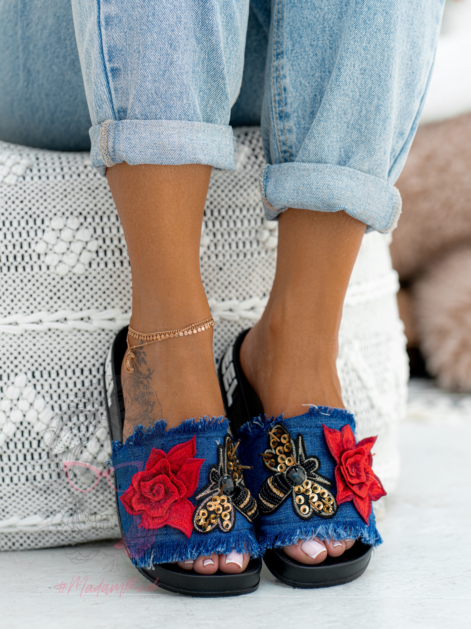 Klapki z aplikacjami Madam DenimBee granatowe Klapki z aplikacjami Madam DenimBee granatowe