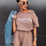 T-shirt damski z nadrukiem Beverly Ola Voga cappuccino