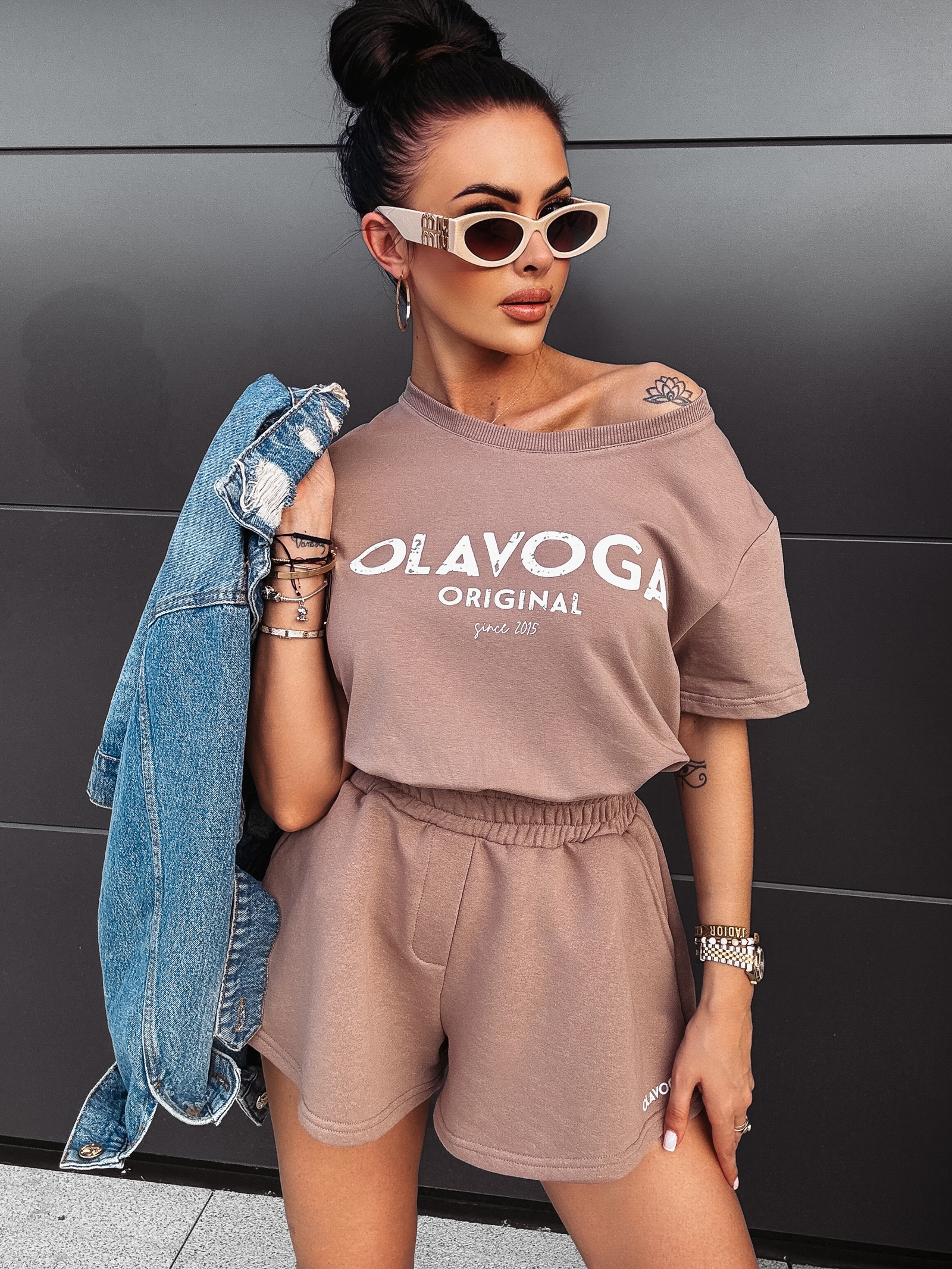 T-shirt damski z nadrukiem Beverly Ola Voga cappuccino