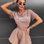 T-shirt damski z nadrukiem Beverly Ola Voga cappuccino