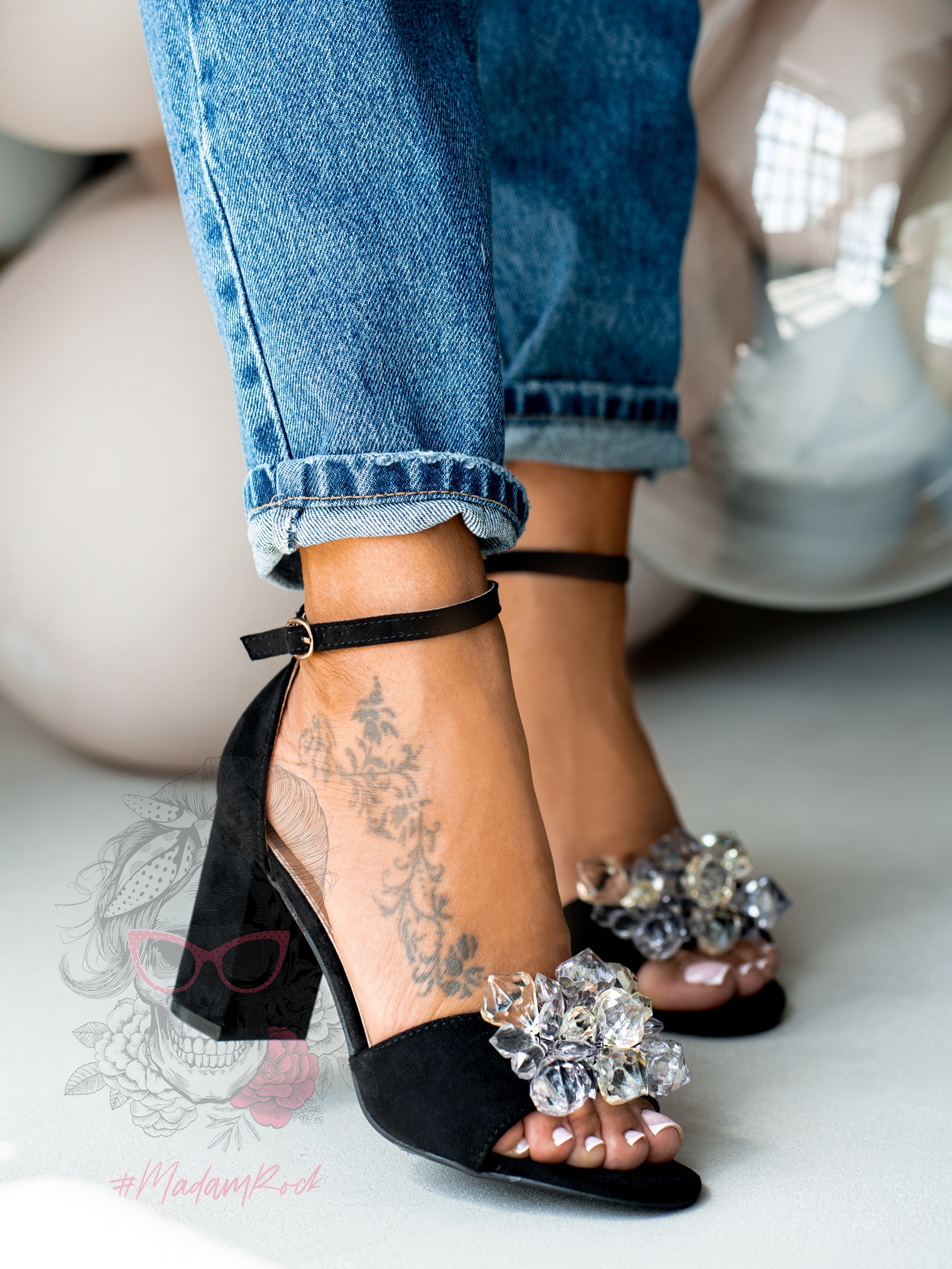 Sandały z kamieniami Madam Molico czarne