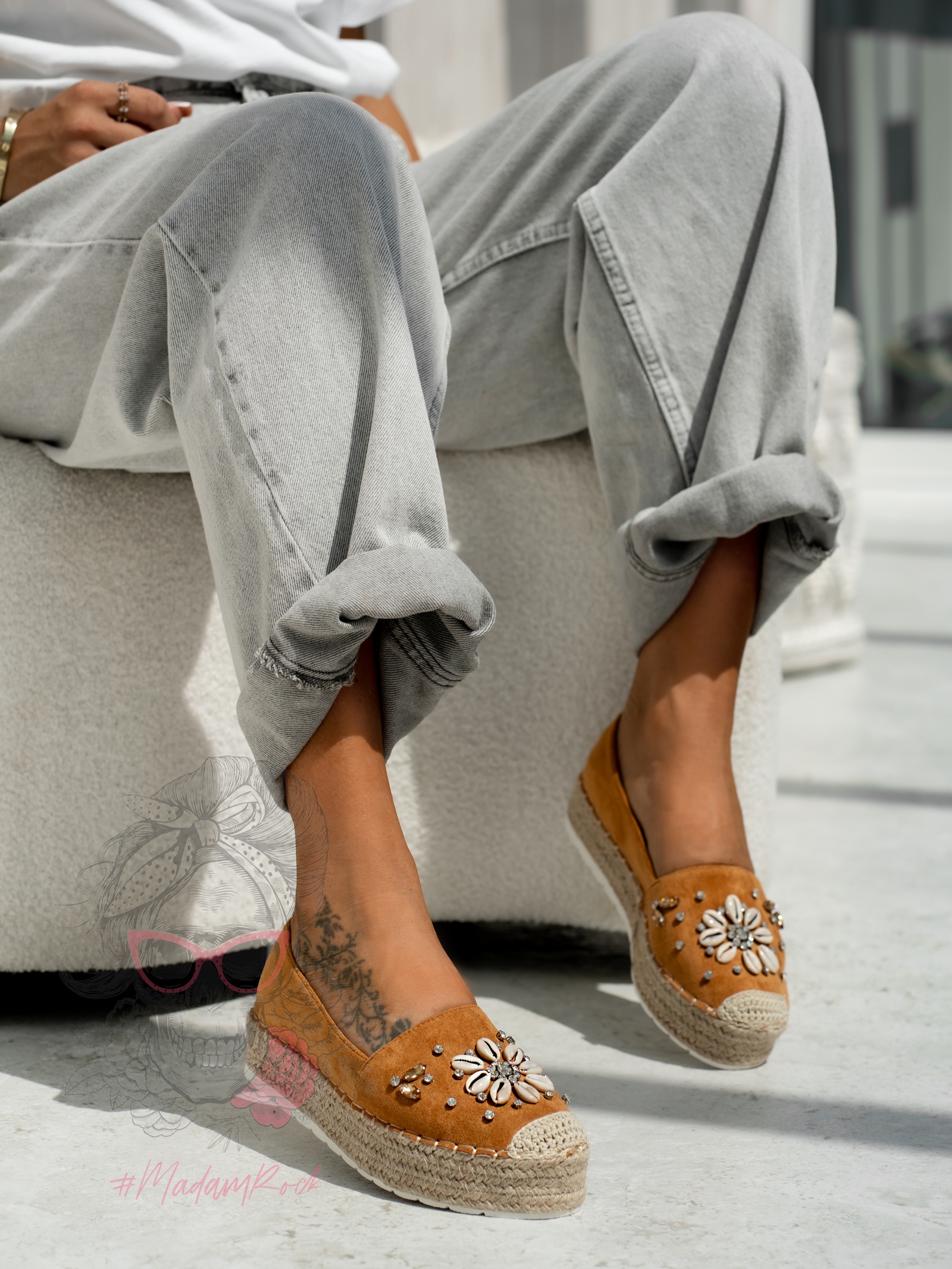 Espadryle na platformie Madam Shell karmelowe