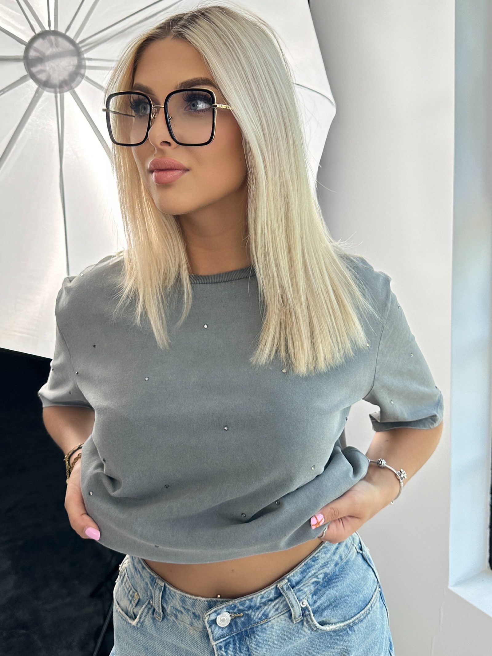 T-shirt dekatyzowany z cyrkoniami Berbo szary