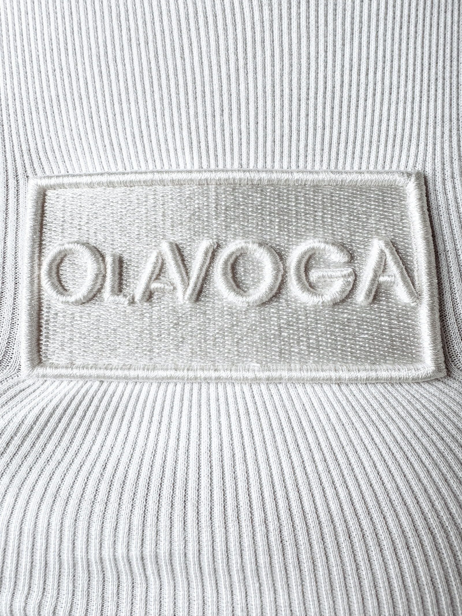 Top damski prążkowany Ruby Ola Voga ecru Top damski prążkowany Ruby Ola Voga ecru