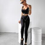 Komplet przylegający FEMME OLAVOGA czarny