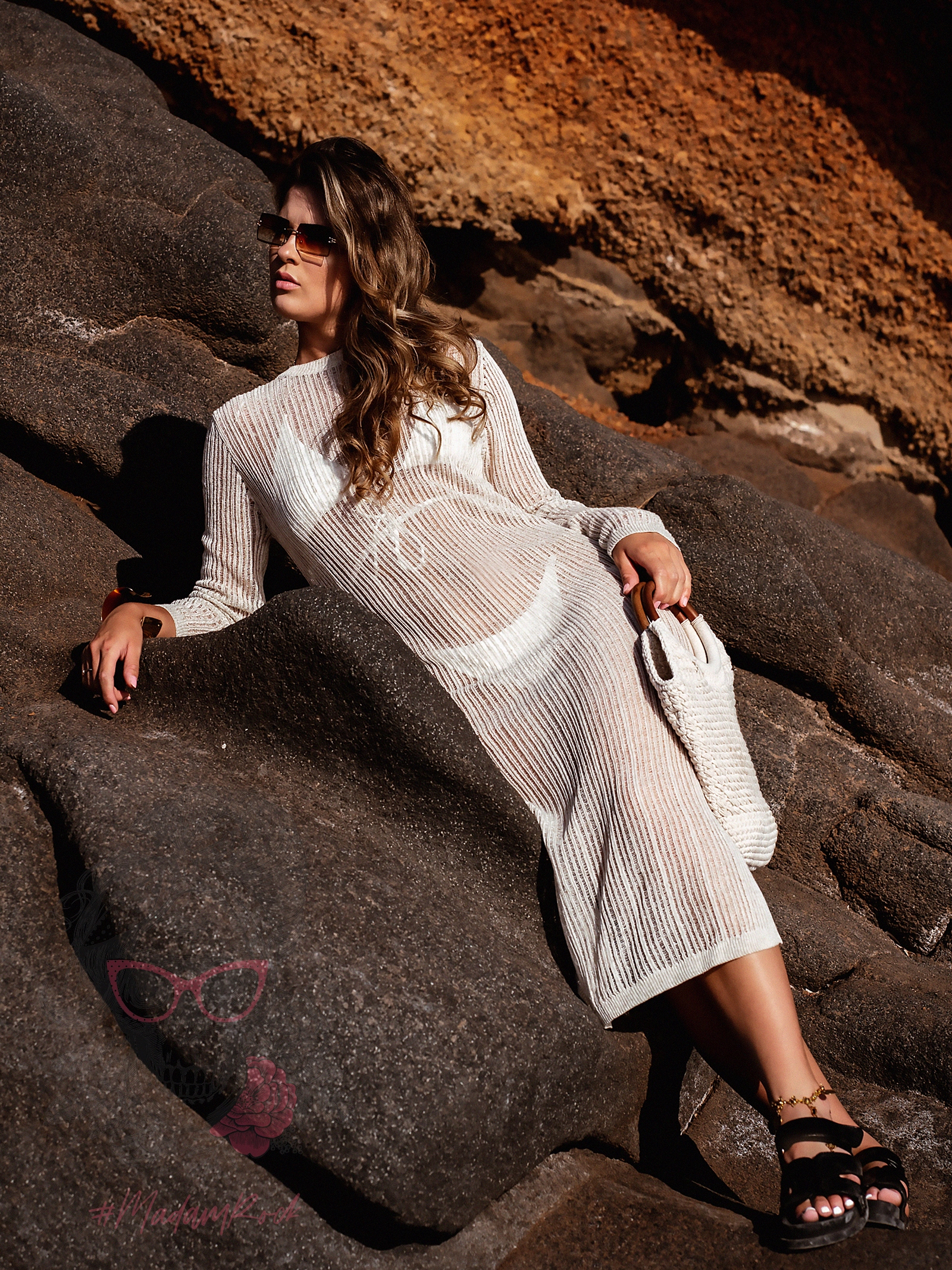 Sukienka wakacyjna ażurowa Mykhos beżowa