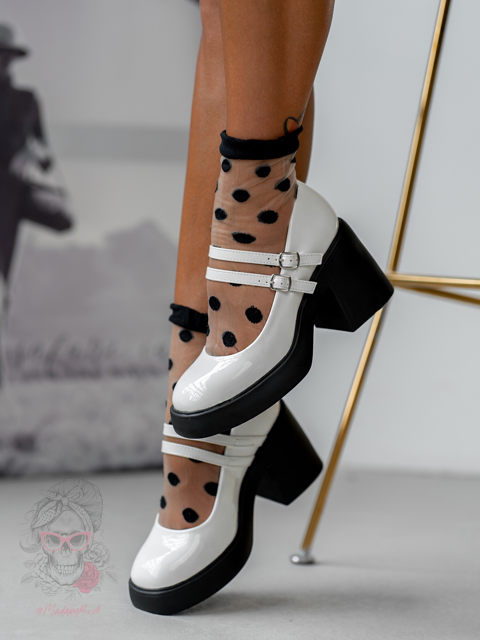 Czółenka na klocku Rock Dolre białe