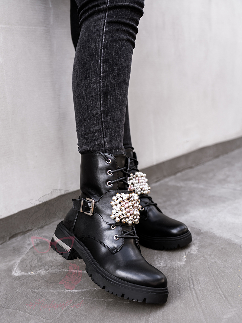 Workery z perłami Madam Delli czarne