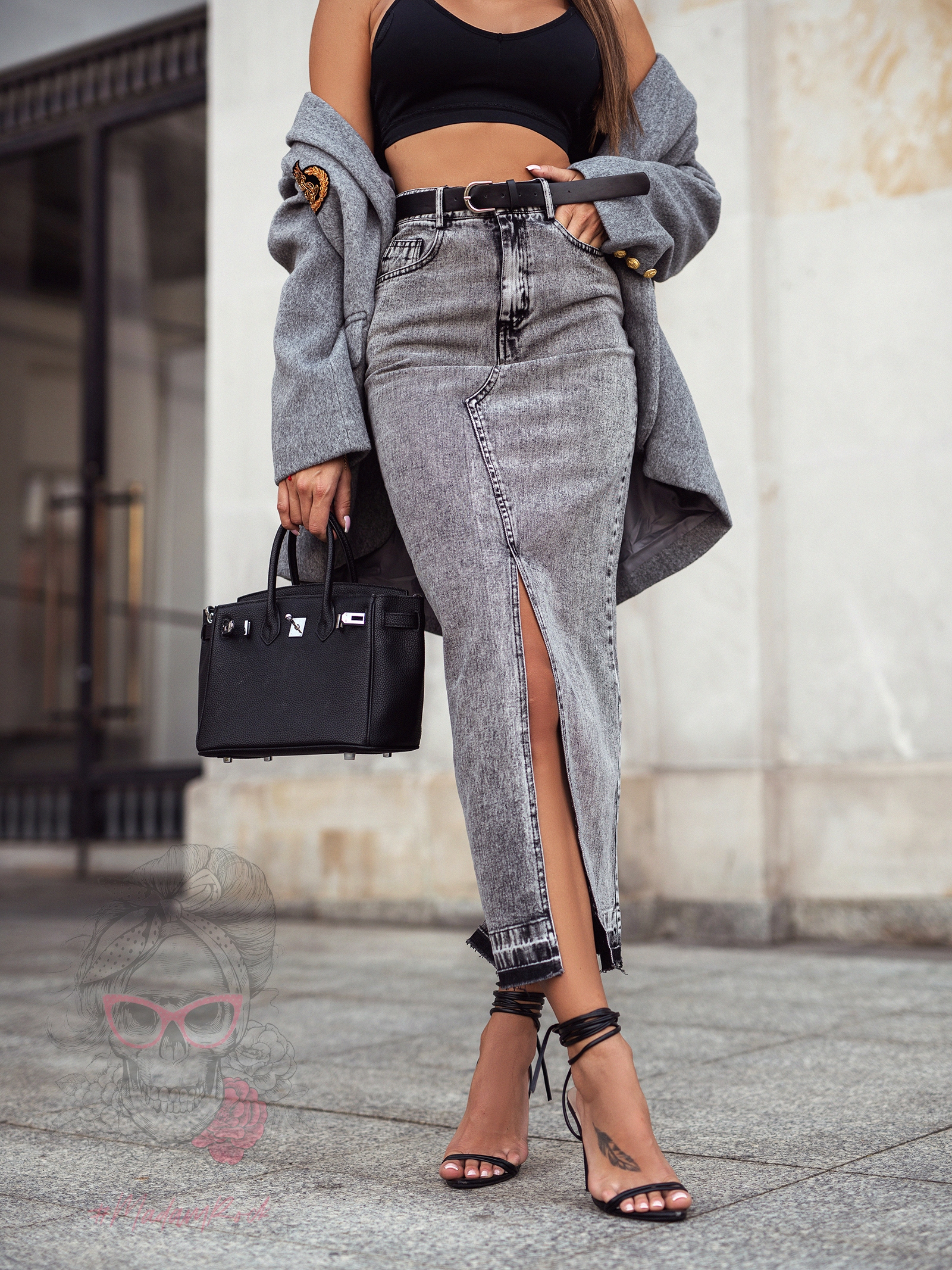 Spódnica jeansowa maxi Attri dekatyzowana czarna