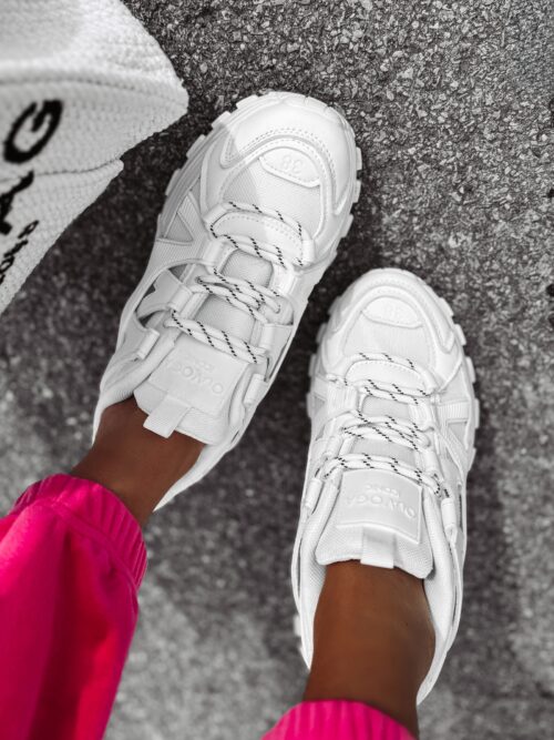 Buty sportowe damskie ICONIC OLAVOGA białe