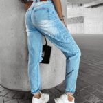 Spodnie przecierane mom jeans MESS OLAVOGA jasnoniebieskie