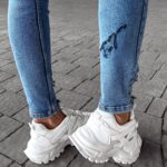 Spodnie jeansowe skinny przecierane DAZY OLAVOGA niebieskie