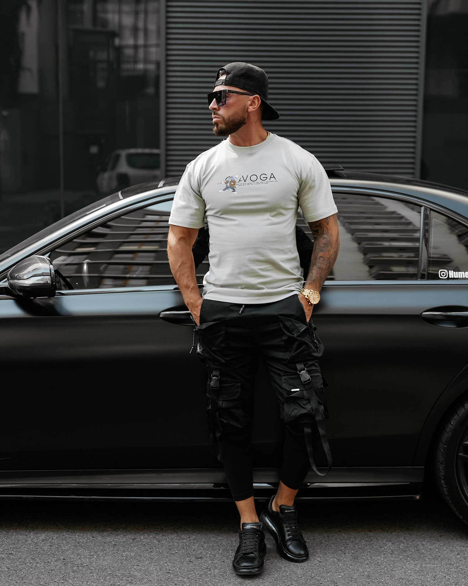 T-shirt męski slim fit z nadrukiem BASTY OLAVOGA szary