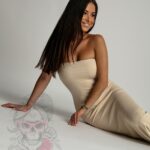 Sukienka tuba prążkowana Furto beżowa