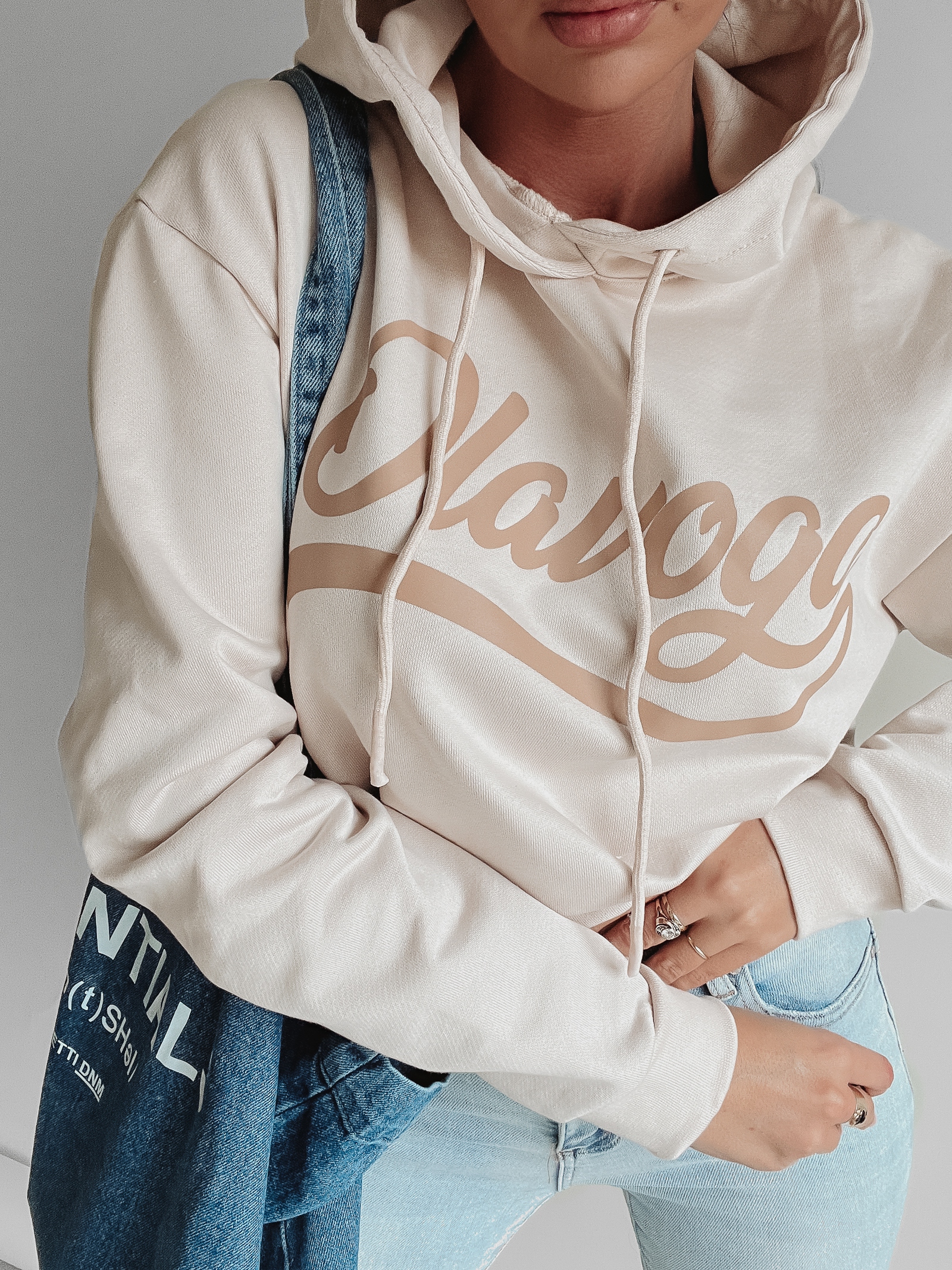 Bluza z kapturem INGA OLAVOGA beżowa