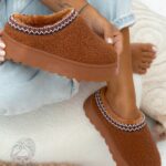 Botki odkryte z baranka Madam Solp karmelowe