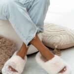 Klapki futrzane Madam Eptu śmietanowy beż