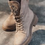 Workery zamszowe z cyrkoniami Rock Rocoro beżowe