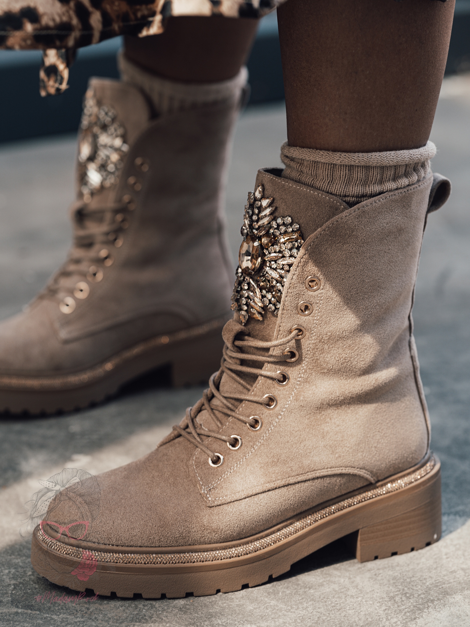 Workery zamszowe z cyrkoniami Rock Rocoro beżowe