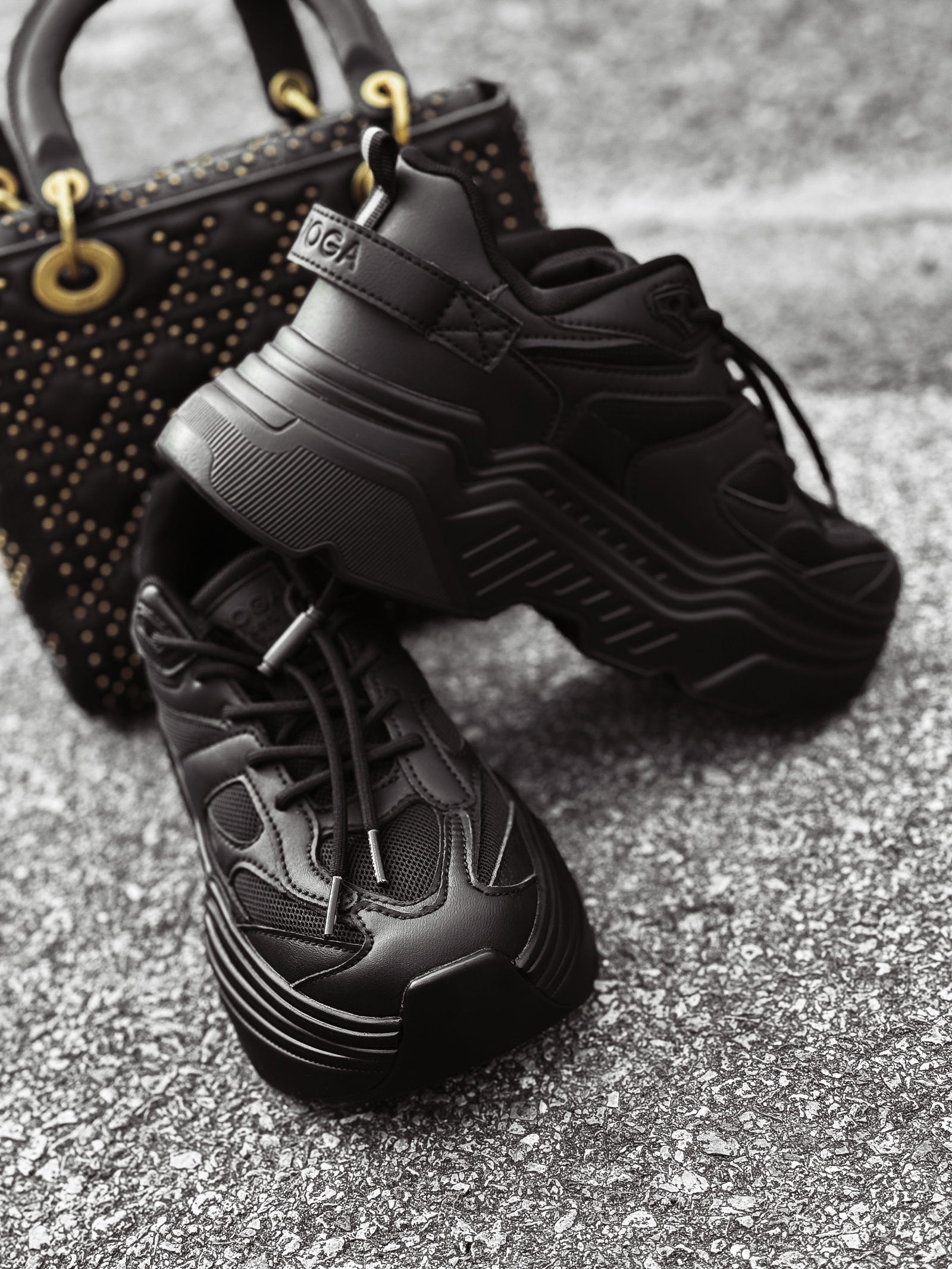 Buty sportowe damskie DIVISION OLAVOGA czarne