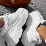 Buty sportowe damskie DIVISION OLAVOGA białe