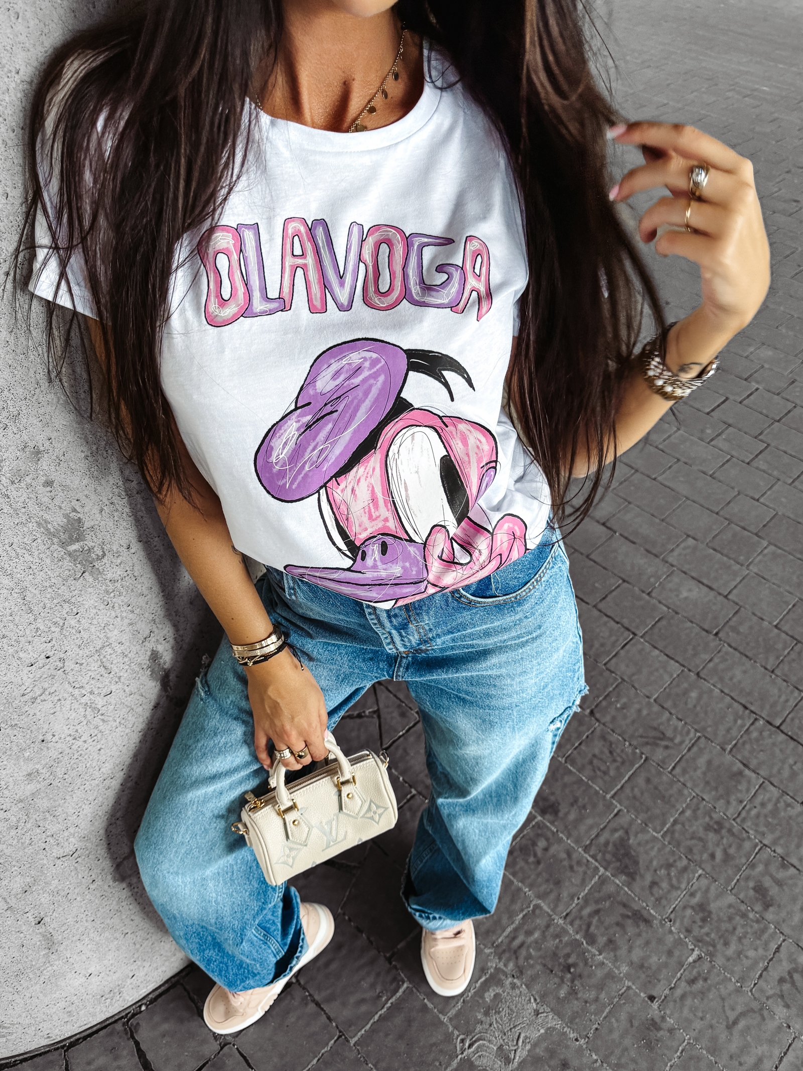 T-shirt damski z nadrukiem SAUCY OLAVOGA biały T-shirt damski z nadrukiem SAUCY OLAVOGA biały