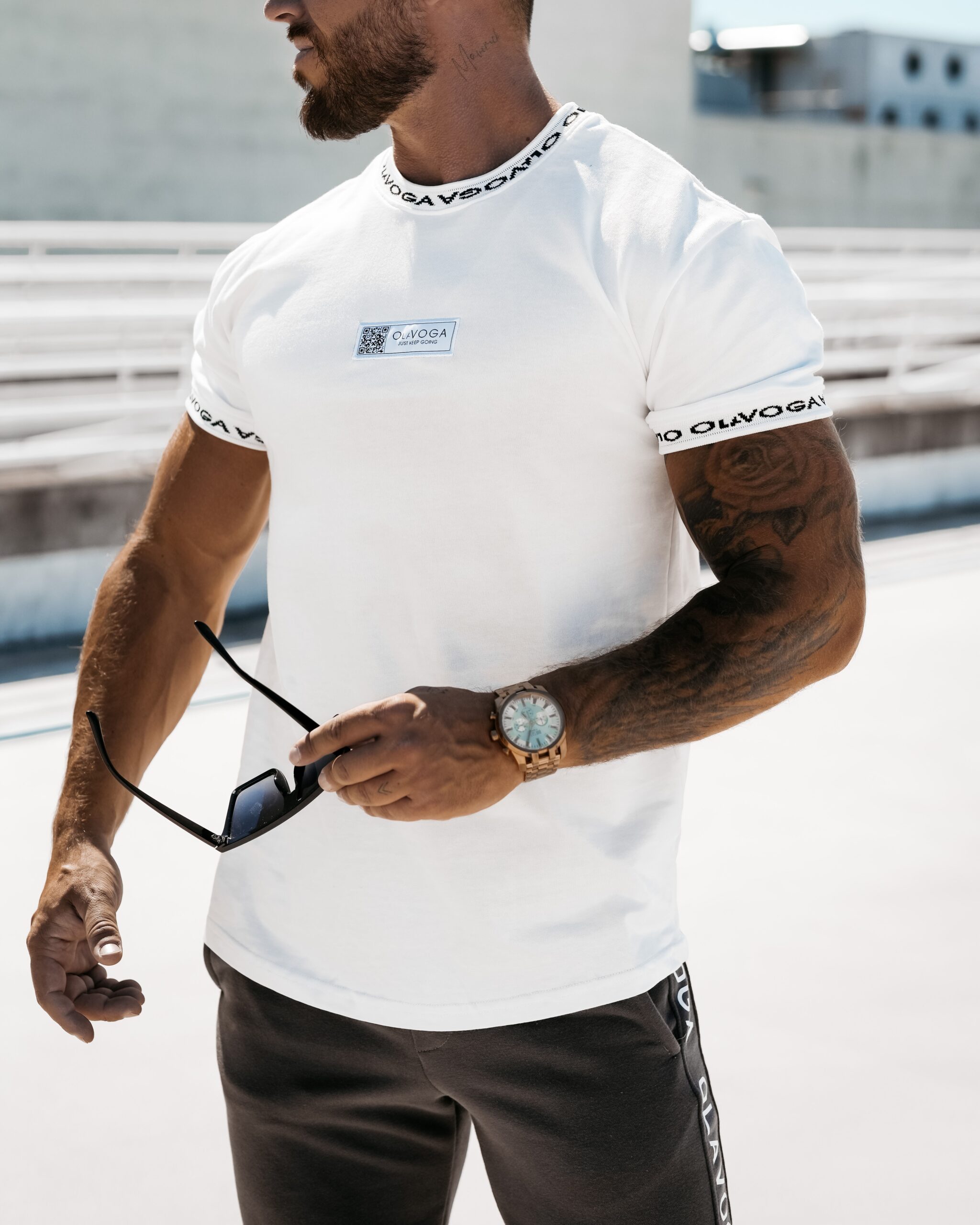 T-shirt męski klasyczny slim fit EMMET OLAVOGA biały