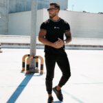 T-shirt męski klasyczny slim fit EMMET OLAVOGA czarny